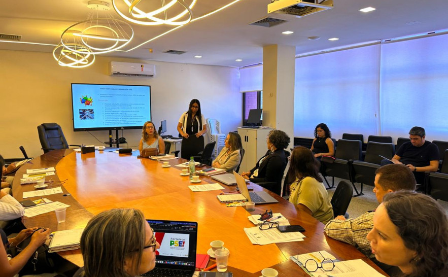 Educação realiza encontro de trabalho para planejamento de ações do Programa Saúde na Escola