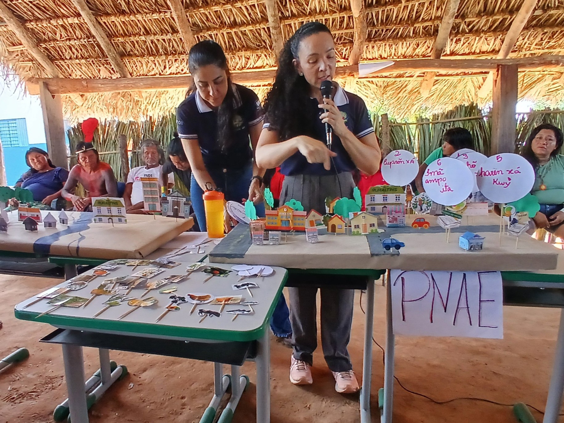 Oficina promove alimentação escolar tradicional em comunidades indígenas